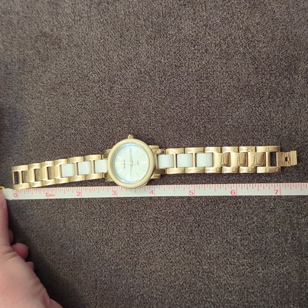 Armitron Watch - Picture 3 of 5
